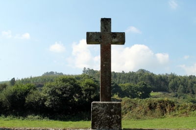 CRUZ DEL ATRIO DE LA IGLESIA DE SANTA MARÍA DO PEREIRO
