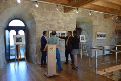 INAUGURACIÓN DE LA EXPOSICIÓN FOTOGRÁFICA "MOBILANDIA II" DE PEPE ÁLVEZ